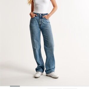 ABERCROMBIE CURVE LOVE HIGH RISE LOOSE JEAN